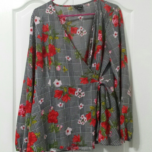 City Chic houndstooth Floral Shirt - Picture 3 of 7